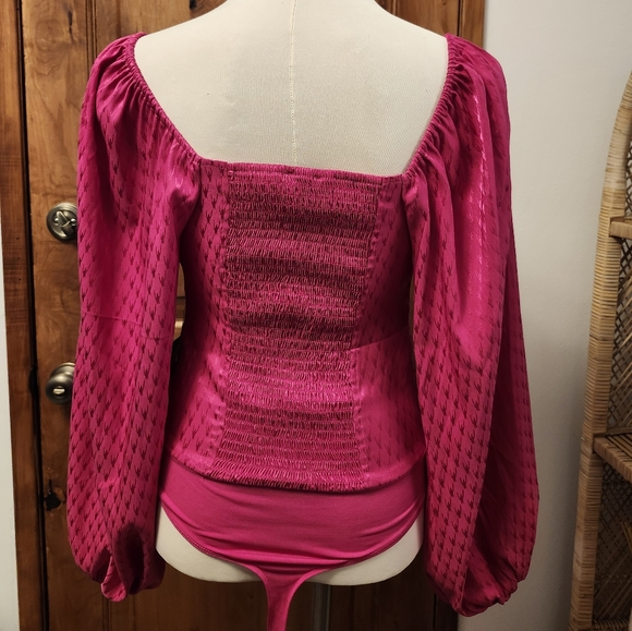 NWT Express Hot Pink Satin Jacquard Tie Front Bodysuit sz Small - Picture 4 of 6